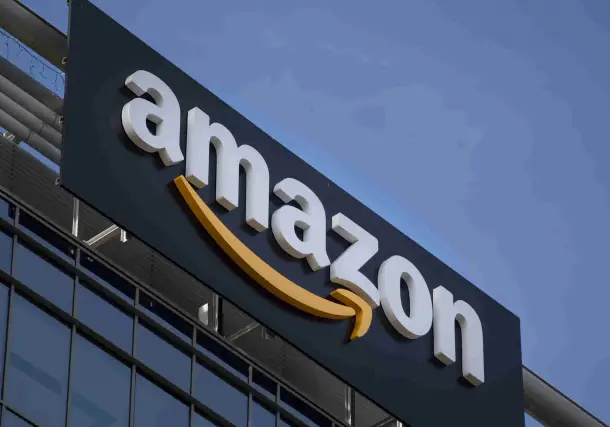 Amazon Drops Plan of Building Two Headquarters in New York